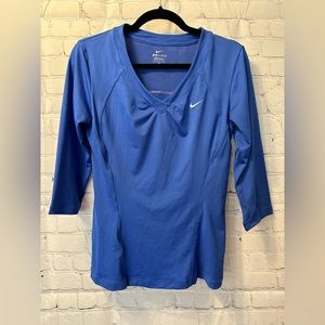 EUC Nike Dri-Fit 3/4 sleeve workout top Size L
